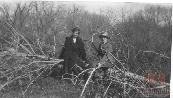 Dr.Anne Schilstra & Annie Reimer.jpg