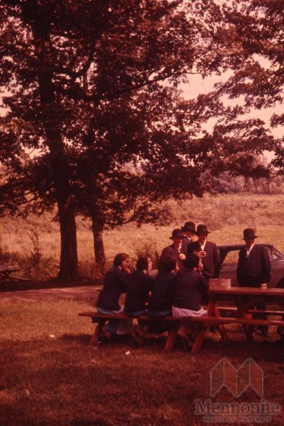 Hist.Mss.10.1.4 Fretz 83-246.jpg